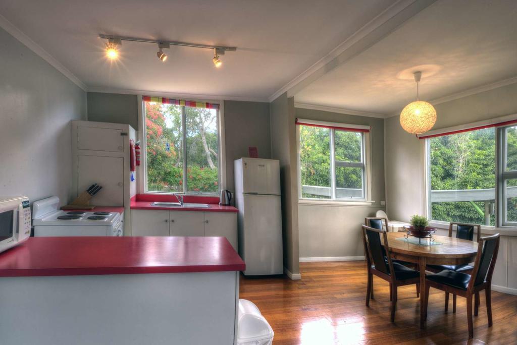 Cove Beach Apartment 1 Coles Bay Extérieur photo