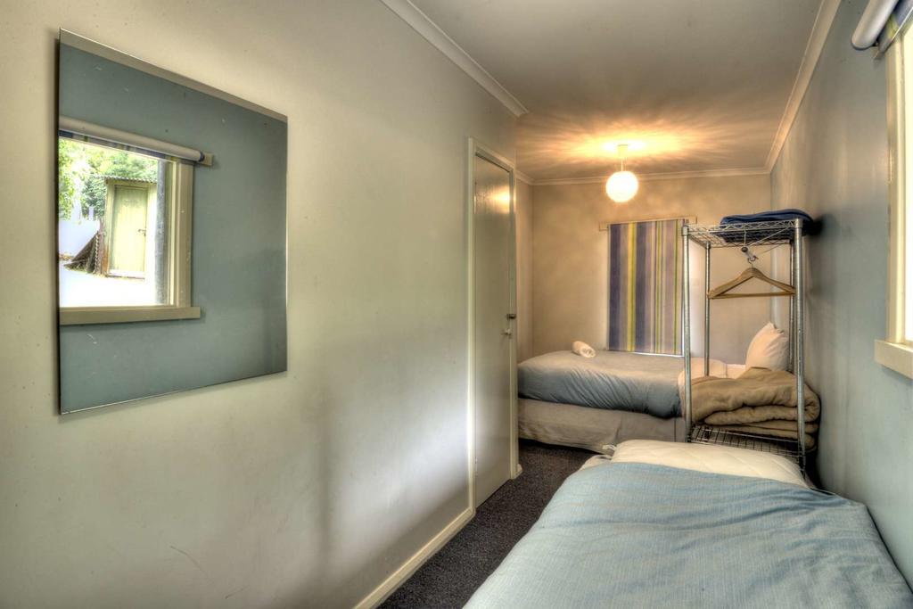 Cove Beach Apartment 1 Coles Bay Extérieur photo